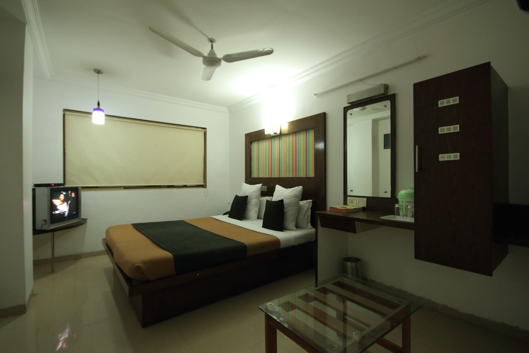 Fabhotel Kadamb Inn Ahmedabad Ngoại thất bức ảnh