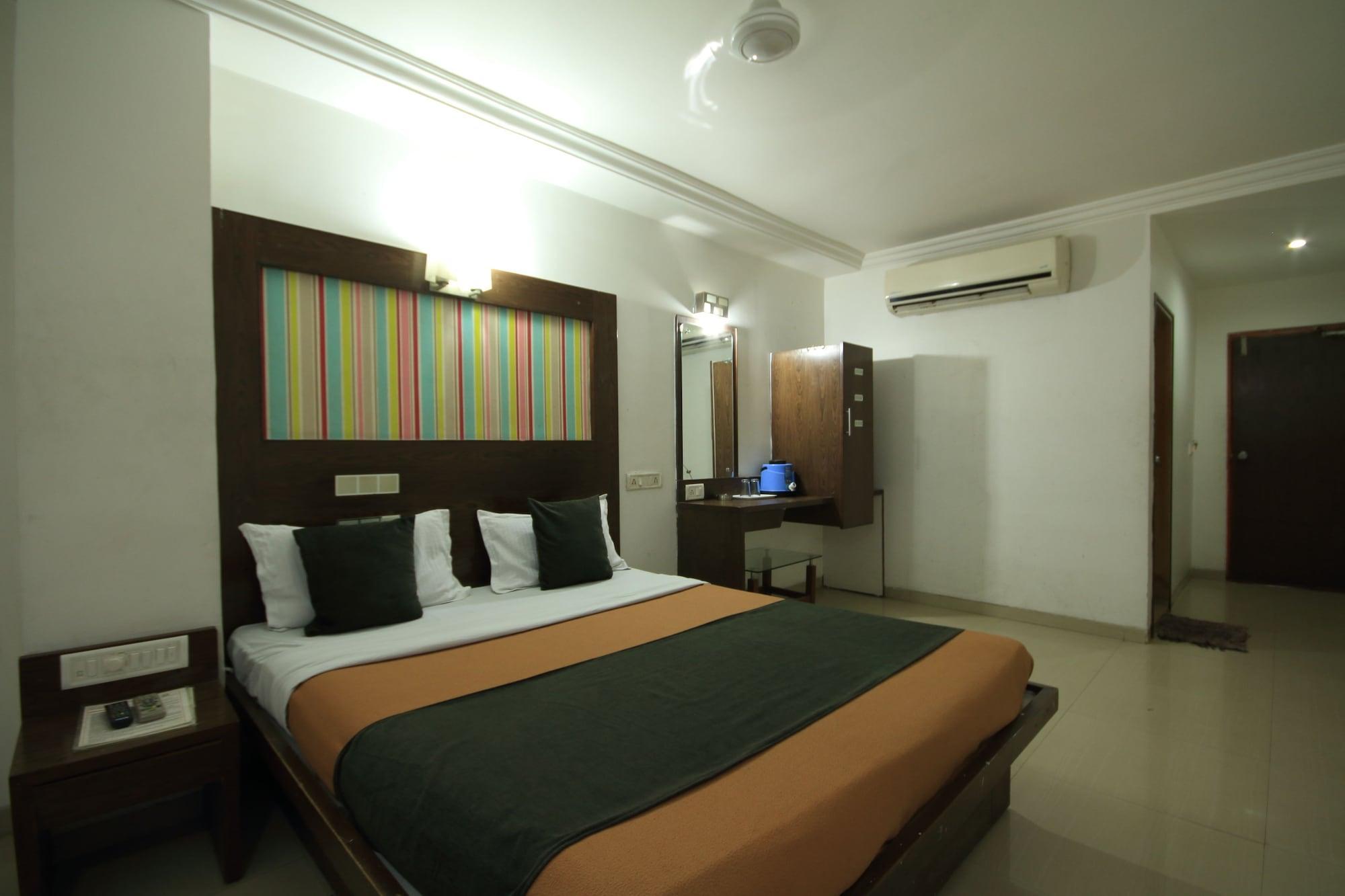 Fabhotel Kadamb Inn Ahmedabad Ngoại thất bức ảnh