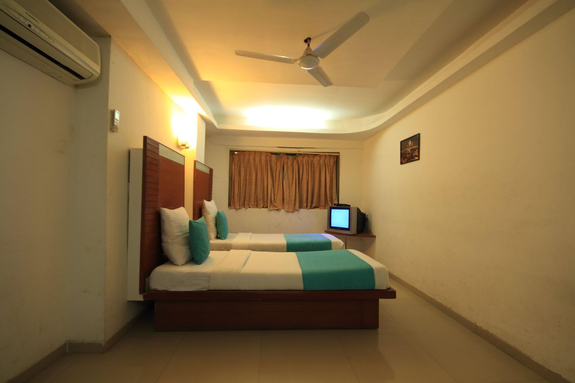 Fabhotel Kadamb Inn Ahmedabad Ngoại thất bức ảnh