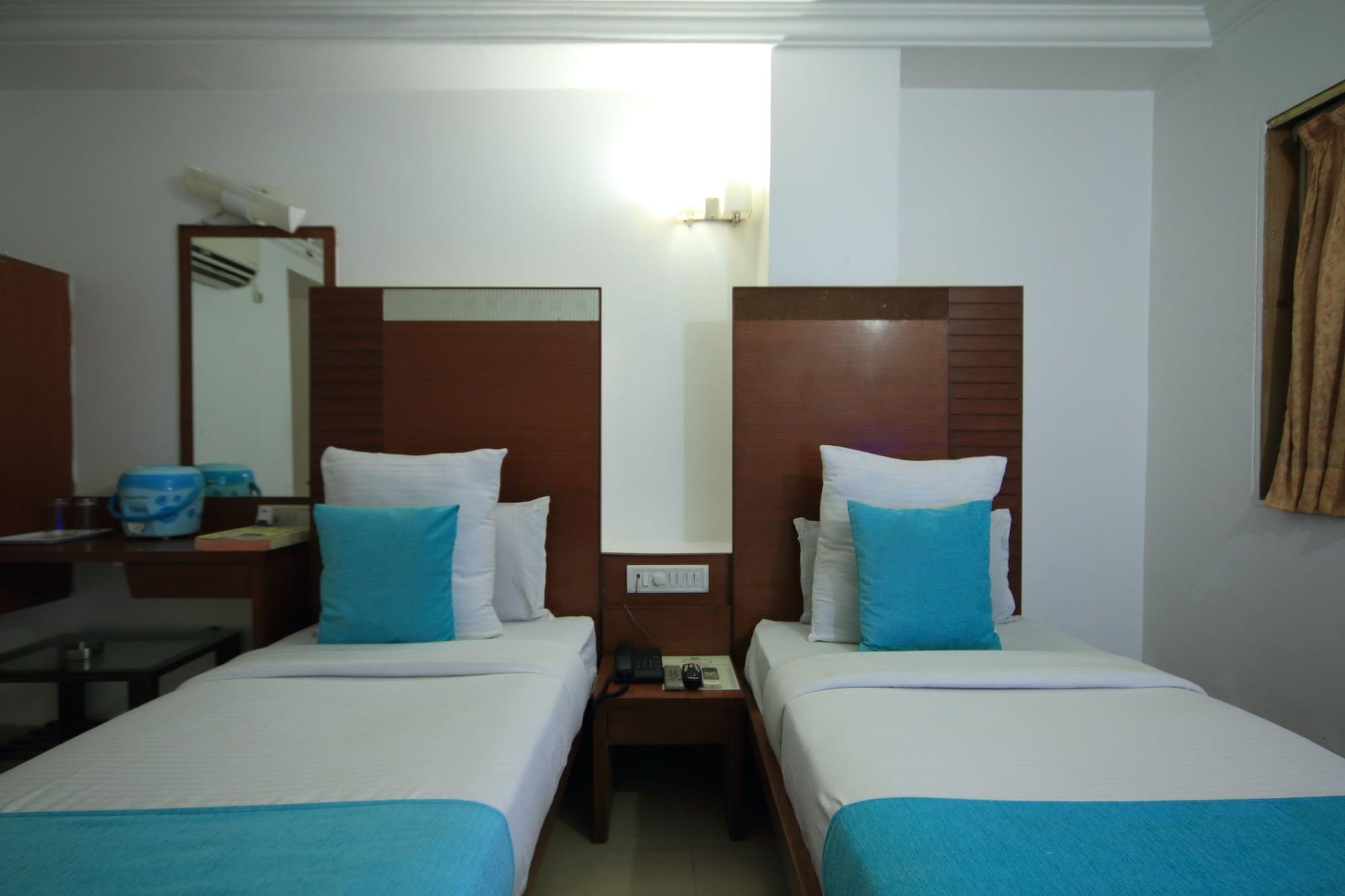 Fabhotel Kadamb Inn Ahmedabad Ngoại thất bức ảnh