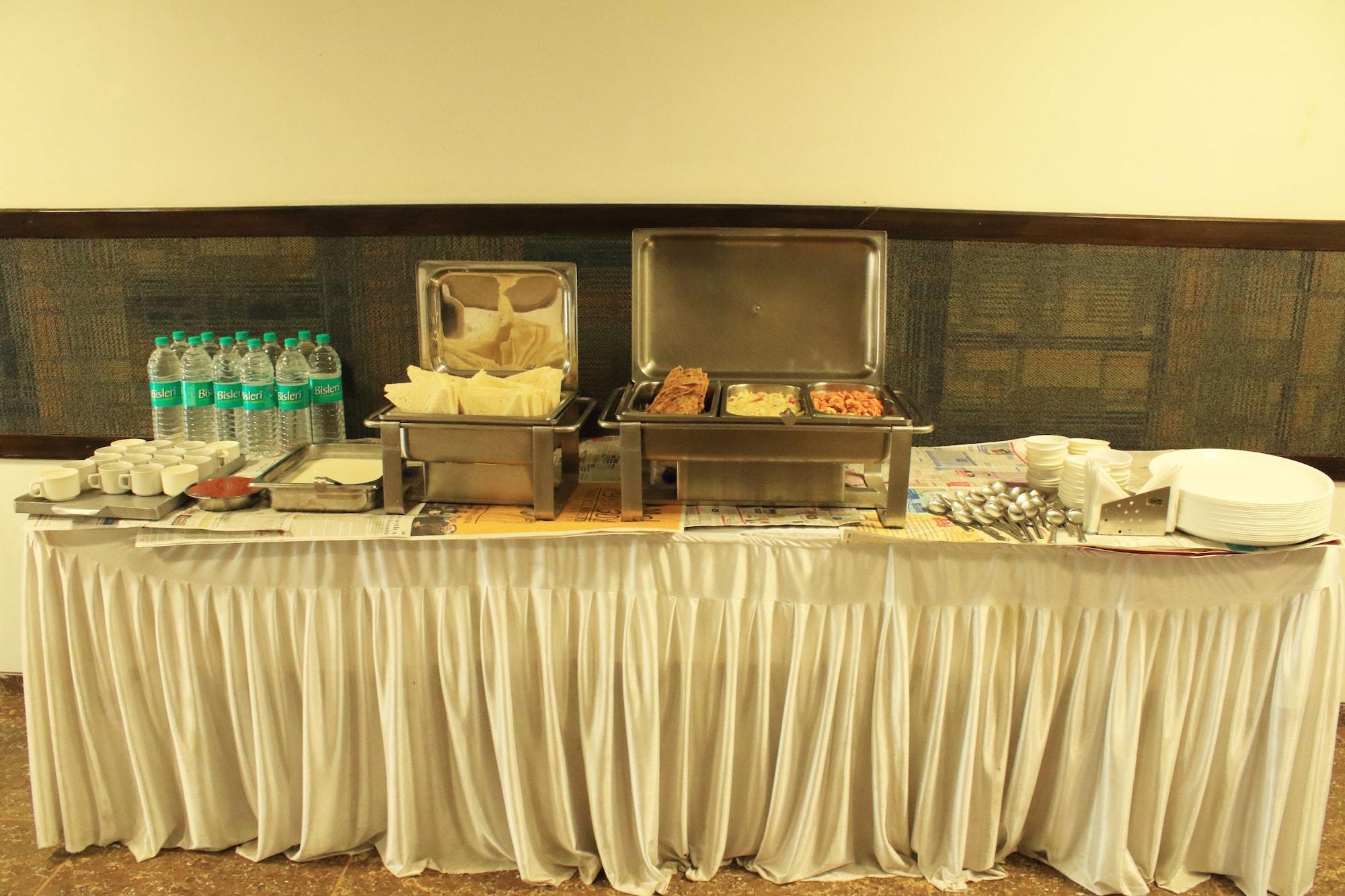 Fabhotel Kadamb Inn Ahmedabad Ngoại thất bức ảnh