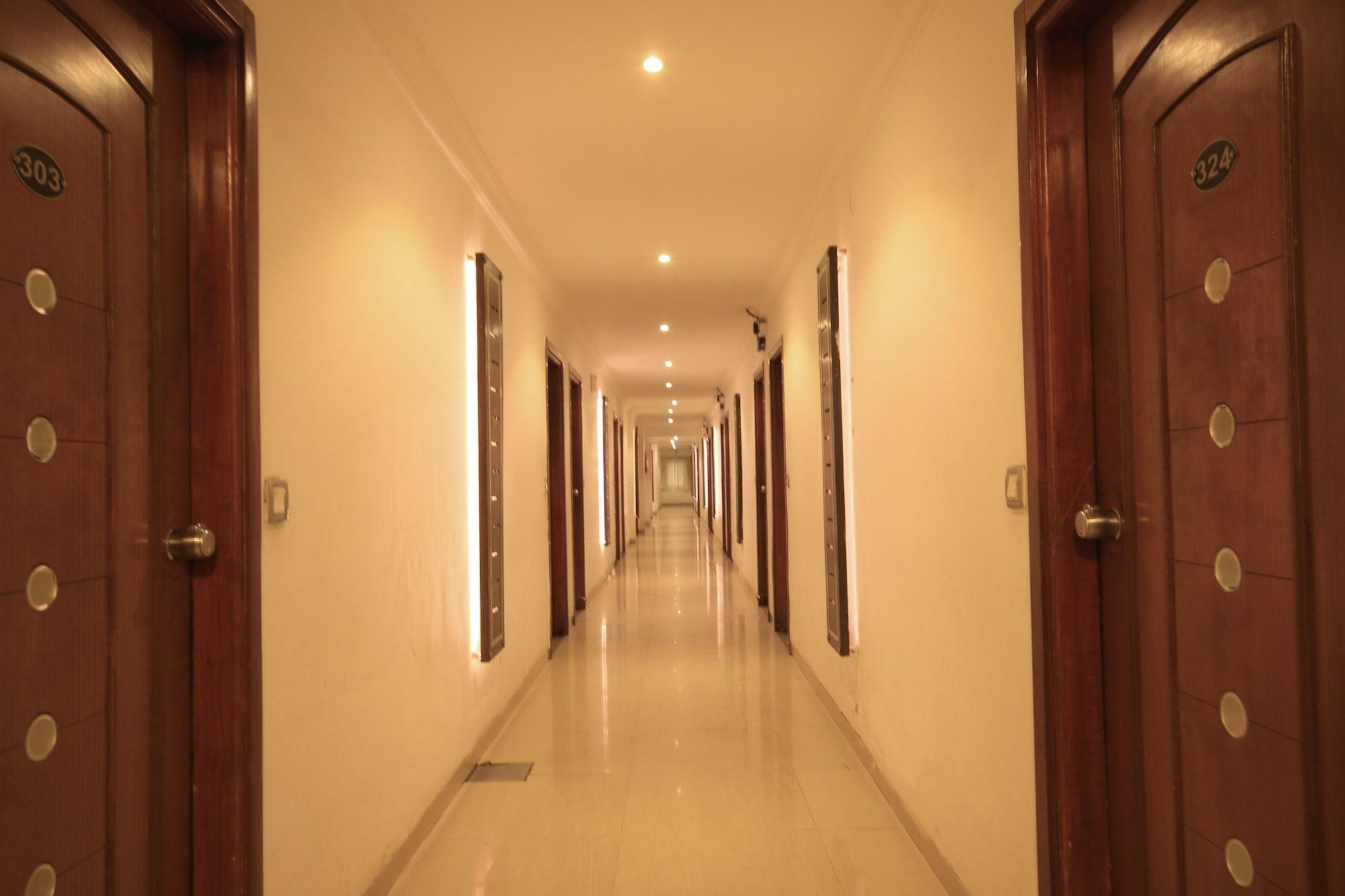 Fabhotel Kadamb Inn Ahmedabad Ngoại thất bức ảnh