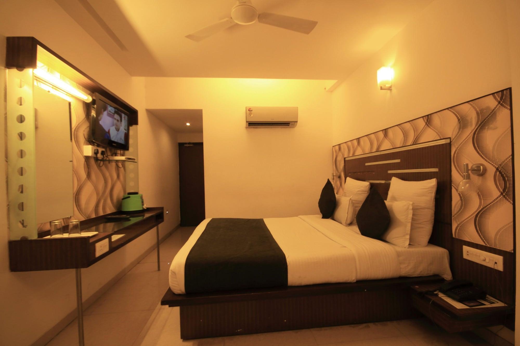 Fabhotel Kadamb Inn Ahmedabad Ngoại thất bức ảnh