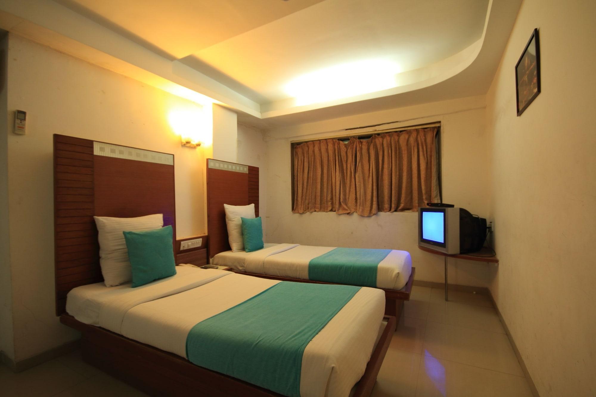 Fabhotel Kadamb Inn Ahmedabad Ngoại thất bức ảnh